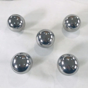 Boule à haut carbone en métal des billes d'acier HRc61 DIN 5401 Chrome