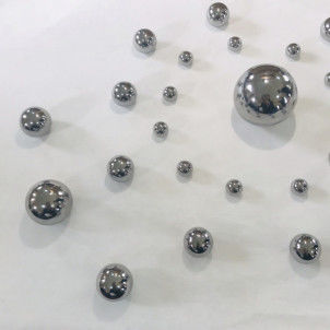 Boules d'acier au carbone solides 34.20mm 1,3464567&quot; catégorie 28 d'E52100 100Cr6